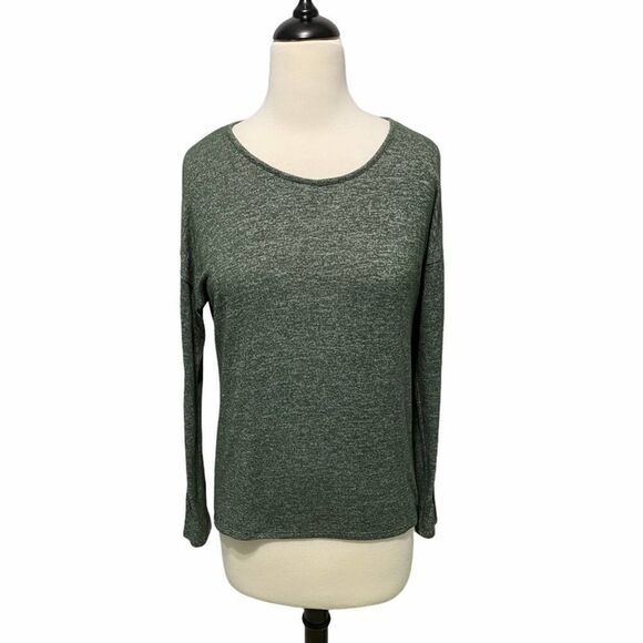 Gilli‎ Long Sleeve Scoop Neck T-Shirt Top Zipper Back Detail Green Black Medium - Picture 1 of 8